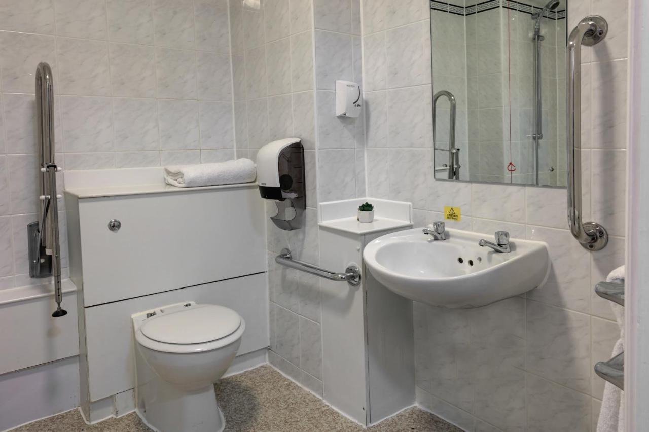 Orchid Epsom; Sure Collection By Western 3*